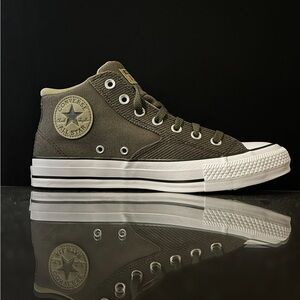 Converse Green Dark Canvas  A06604F - $63 OBO